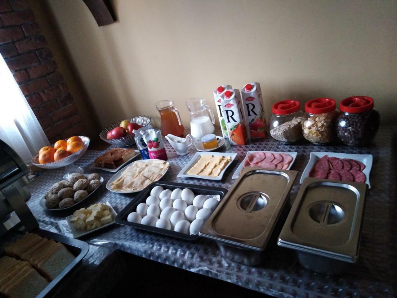 Stara Vezha Hotel Boryspilʼ Dış mekan fotoğraf