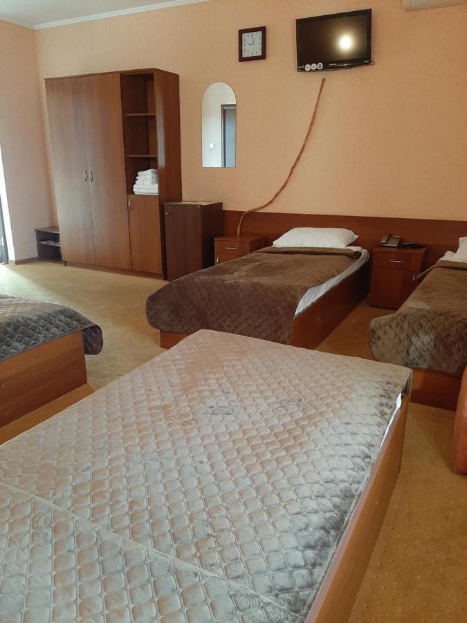Stara Vezha Hotel Boryspilʼ Dış mekan fotoğraf
